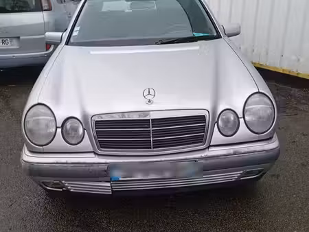 Mercedes-Benz Classe E E 220 2.2 CDI