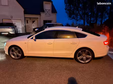 Audi A5 V6 2.7 TDI 204