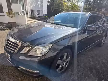 Mercedes-Benz Classe E E 200 2.1 136