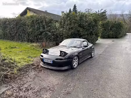 Mazda MX5 1.8 130