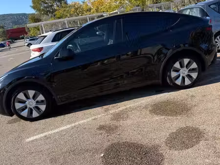 Tesla Model Y Grande Autonomie 275