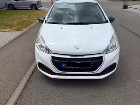 Peugeot 208 68