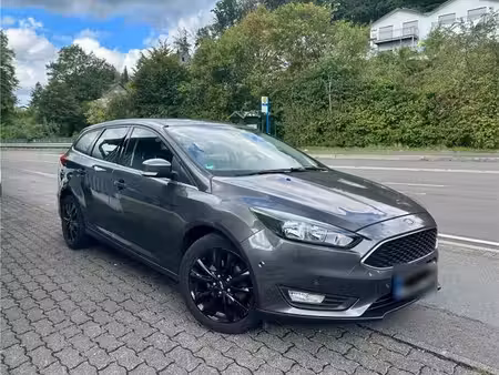 Ford Focus ST 2.0 250