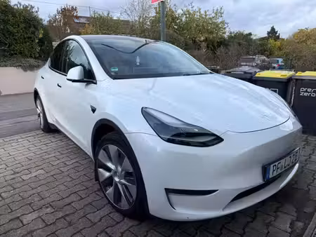 Tesla Model Y Grande Autonomie