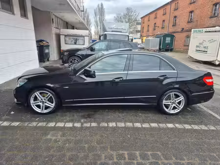 Mercedes-Benz Classe E E 220 2.1 CDI 170