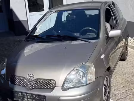 Toyota Yaris 1.3 VVT-i 87