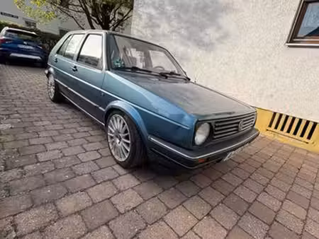Volkswagen Golf 1.6 75