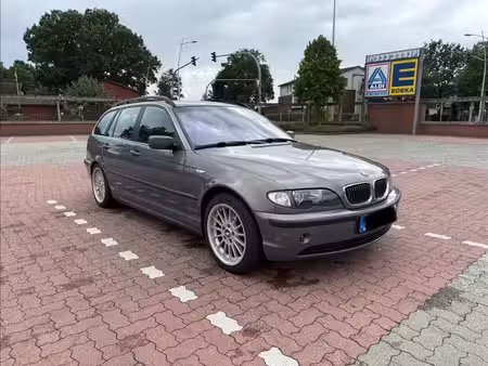 BMW Série 3 320i 2.2 170
