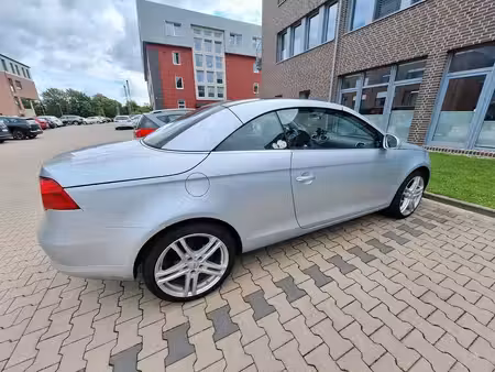 Volkswagen EOS 2.0 FSI 150