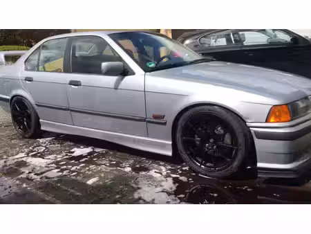 BMW Série 3 328i 2.8 193
