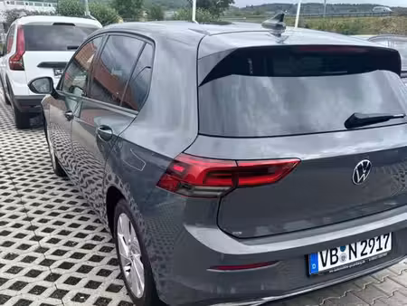 Volkswagen Golf 1.0 TSI 110