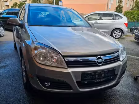 Opel Astra 1.4 90