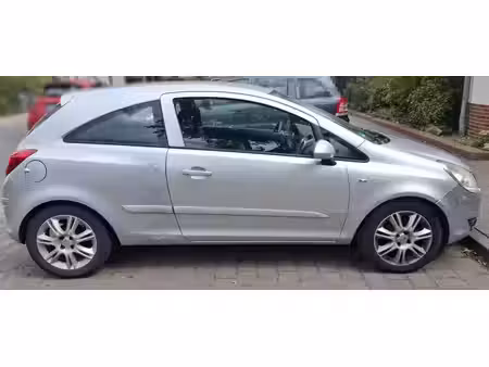 Opel Corsa 1.2 80