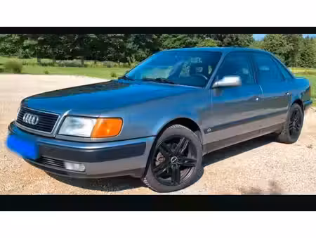 Audi 100 