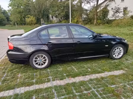 BMW Série 3 318d 2.0 143
