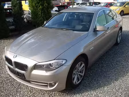 BMW Série 5 530i 3.0 272
