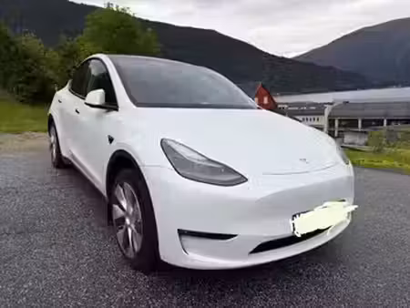 Tesla Model Y Grande Autonomie 375 4x4