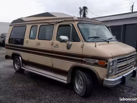 Chevrolet Chevy Van V8 5.7