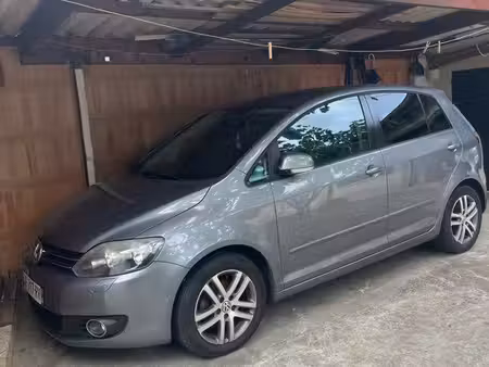 Volkswagen Golf 1.6 TDI 105
