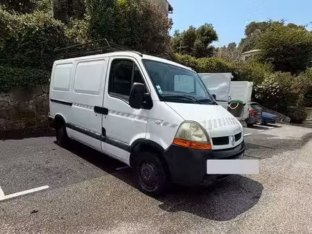 Renault Master 2.5 dCi 120