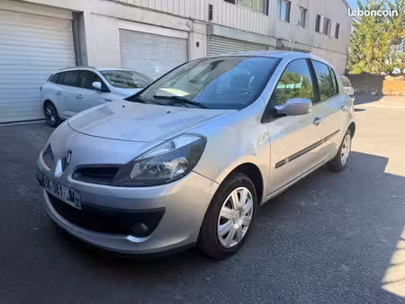 Renault Clio 1.2 75