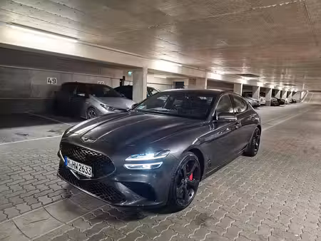 Hyundai Genesis 