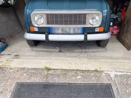 Renault R4 4L