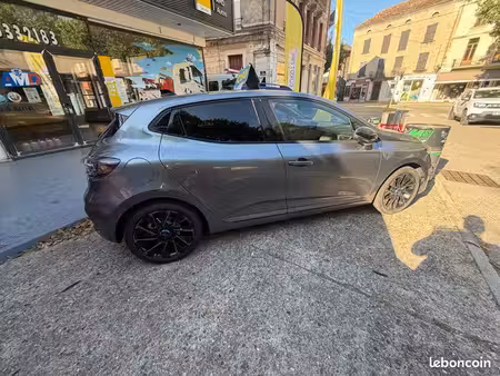 Renault Clio E-Tech 1.6 145 Esprit Alpine