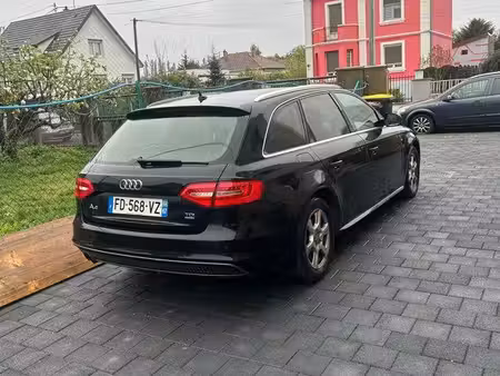 Audi A4 2.0 TDI 177 S line