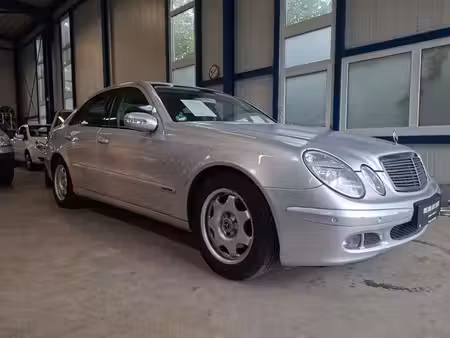 Mercedes-Benz Classe E E 200