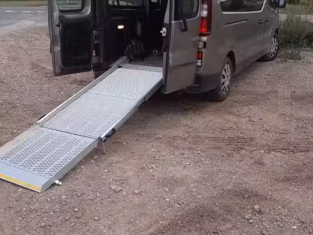 Renault Trafic dCi 145