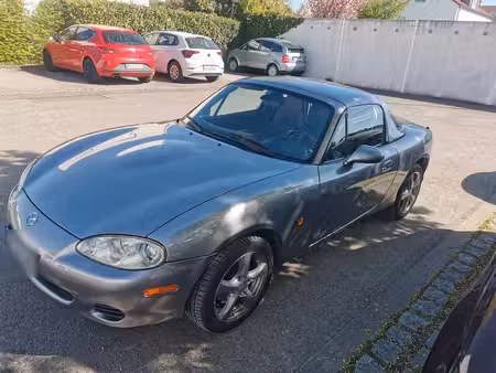 Mazda MX5 1.6 110