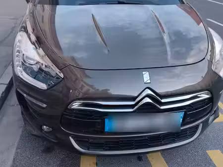 DS 5 1.6 HDi 115