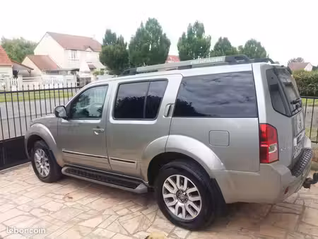 Nissan Pathfinder V6 3.0 dCi 231 4x4
