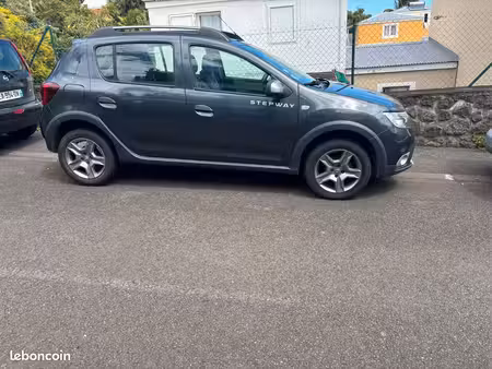 Dacia Sandero 1.0 90 Essentiel