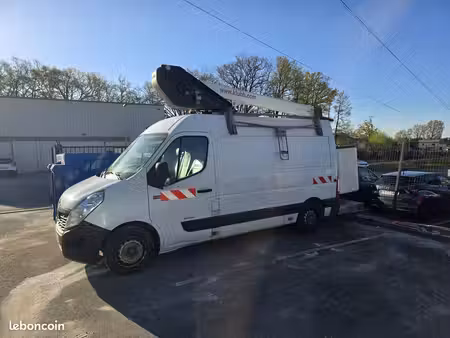 Renault Master 2.3 dCi 125