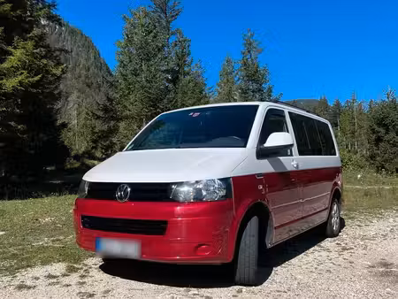 Volkswagen Transporter T5 2.0 TDI 102