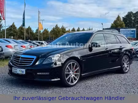 Mercedes-Benz Classe E E 63 AMG V8 5.5 557