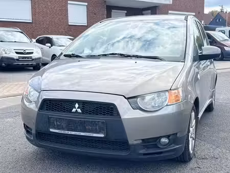 Mitsubishi Colt 1.3 95 Invite