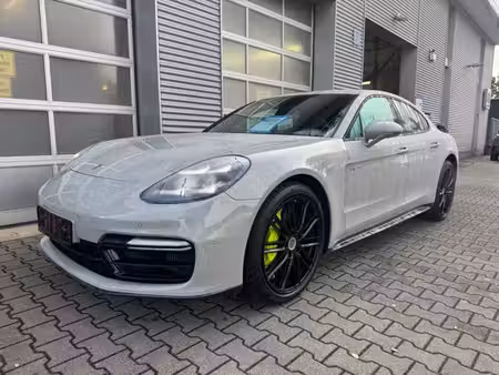 Porsche Panamera Turbo S V8 4.0 4x4