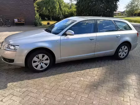 Audi A6 V6 2.7 TDI 140