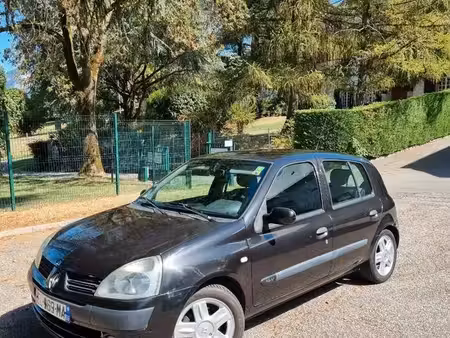 Renault Clio 1.2 75