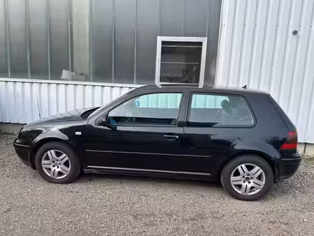 Volkswagen Golf 1.9 TDI 110