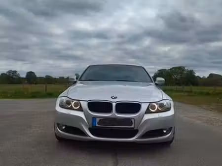 BMW Série 3 325i 3.0 218 xDrive