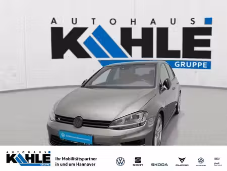 Volkswagen Golf R 2.0 TSI 300 4Motion