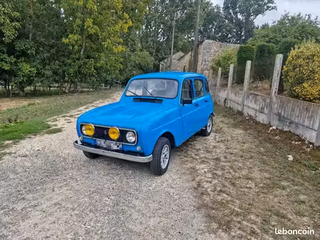 Renault R4 4L