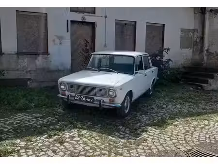 Lada 1200 
