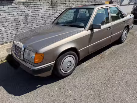 Mercedes-Benz Classe E 200 E