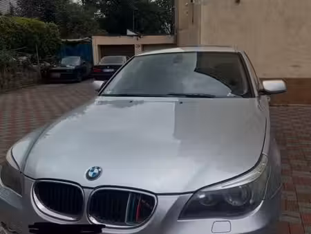 BMW Série 5 530d 3.0 218