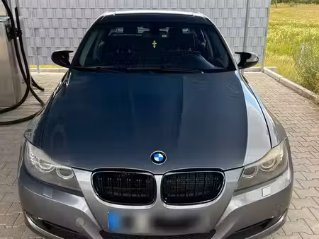 BMW Série 3 318i 2.0 143